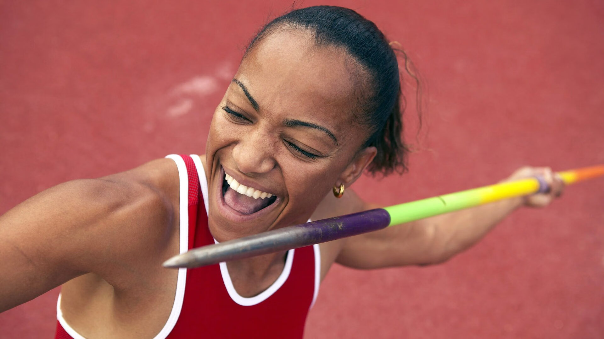 短跑新星闪耀全国田径锦标赛，破纪录夺冠引关注