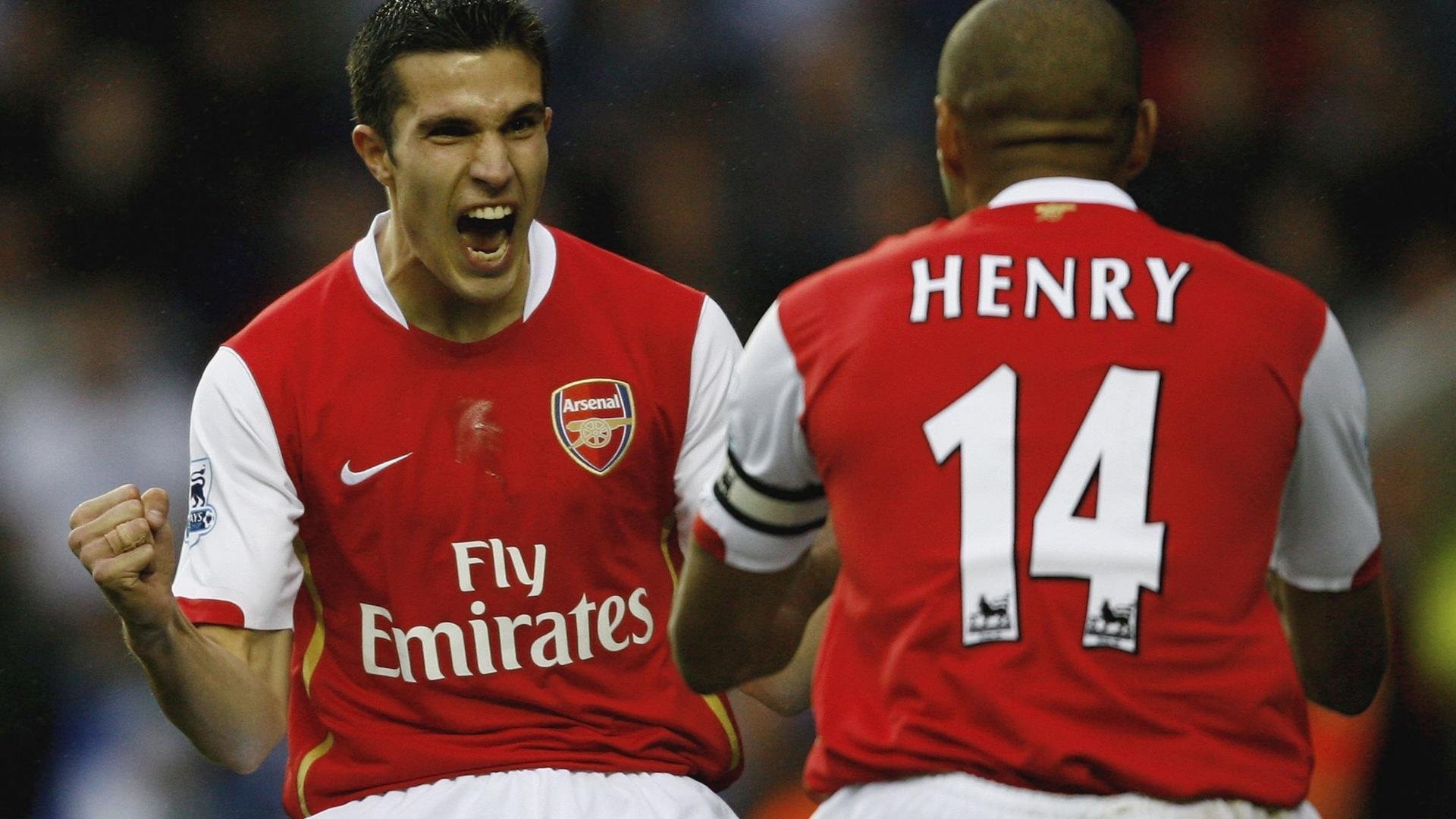 冰球联赛激战正酣<a href=