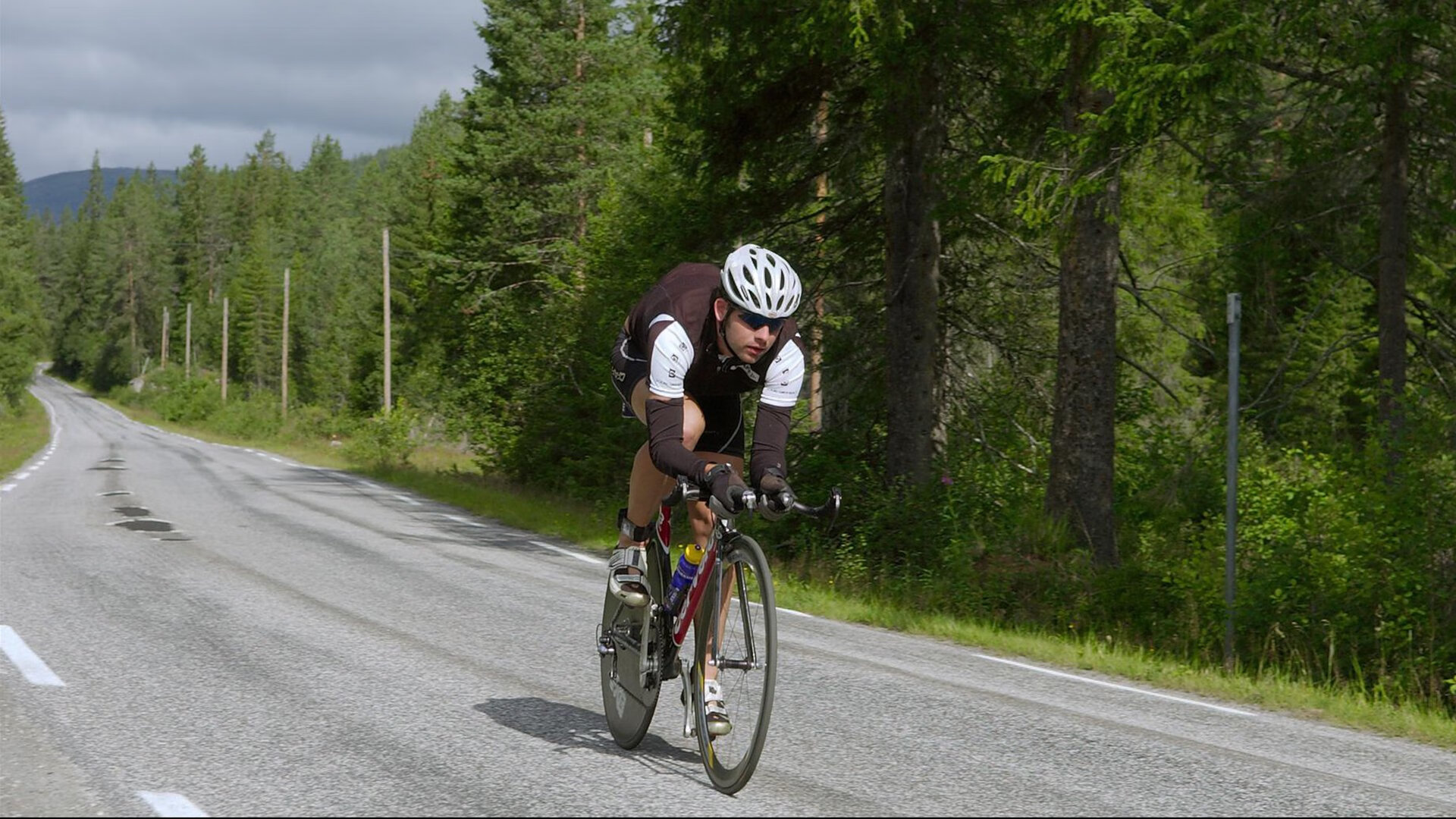 阿尔卡拉斯横扫对手晋级美网八强 新生代王者剑指卫冕